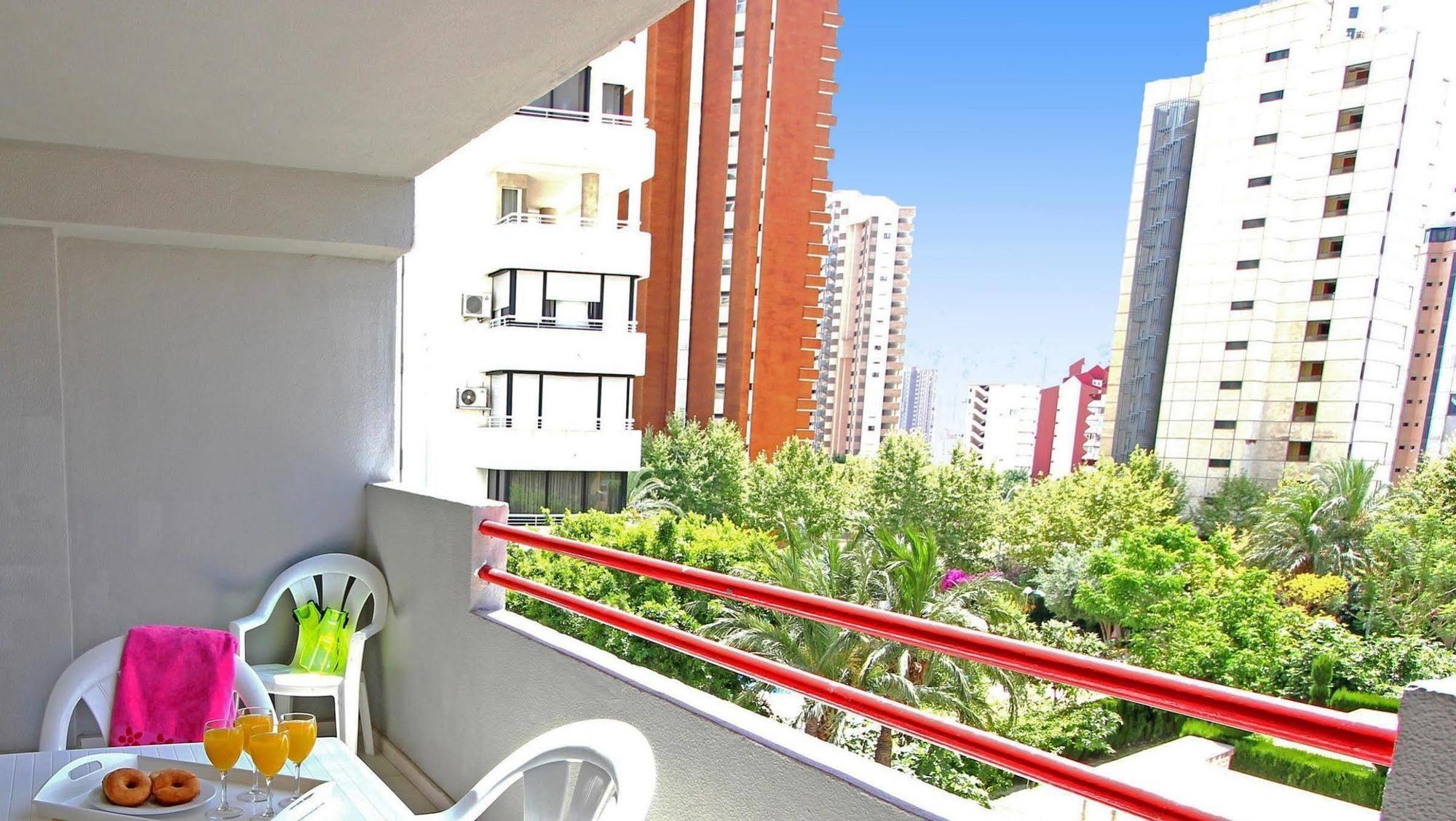 Pierre & Vacances Benidorm Levante Exteriör bild