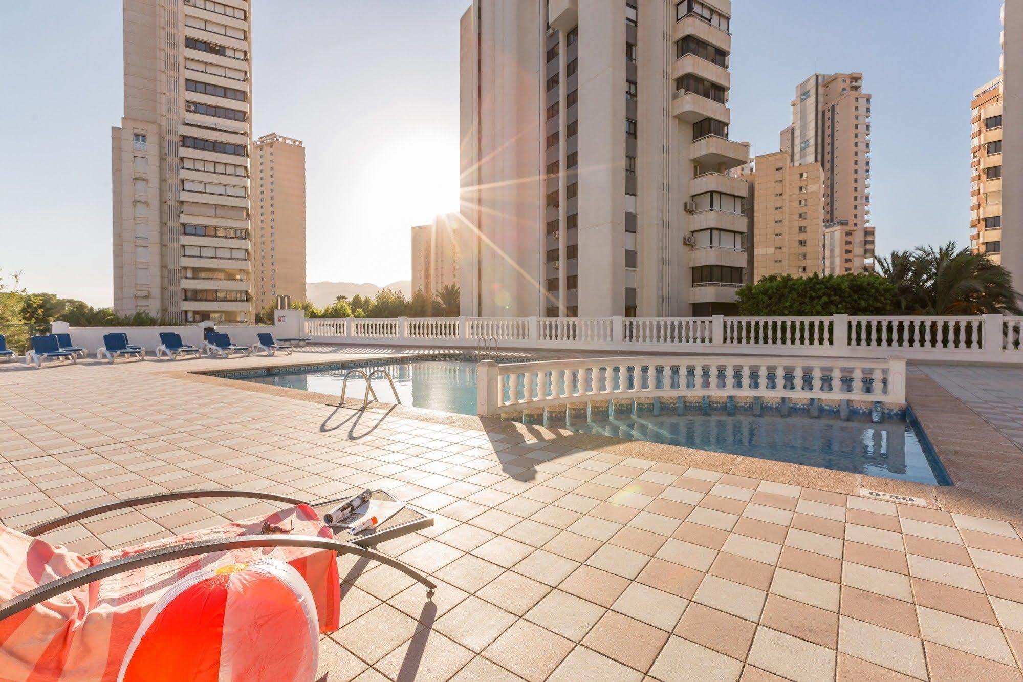 Pierre & Vacances Benidorm Levante Exteriör bild